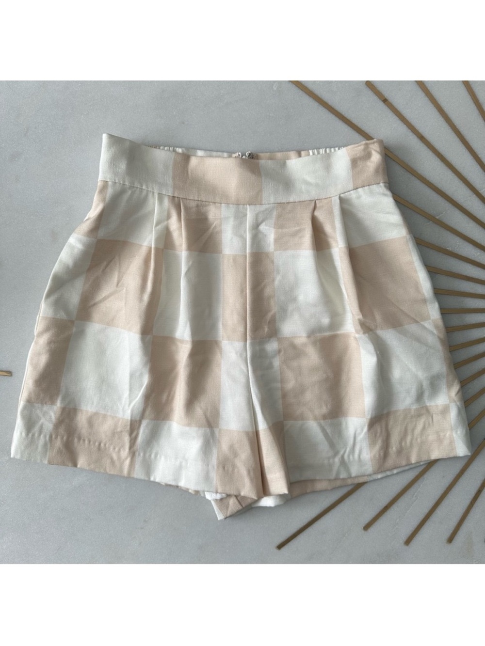 Hutch Anthropologie Gingham Checkerboard Pleated Shorts Size 4